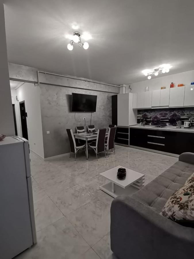 B&P Apartments Mamaia Nord 5 Năvodari Buitenkant foto