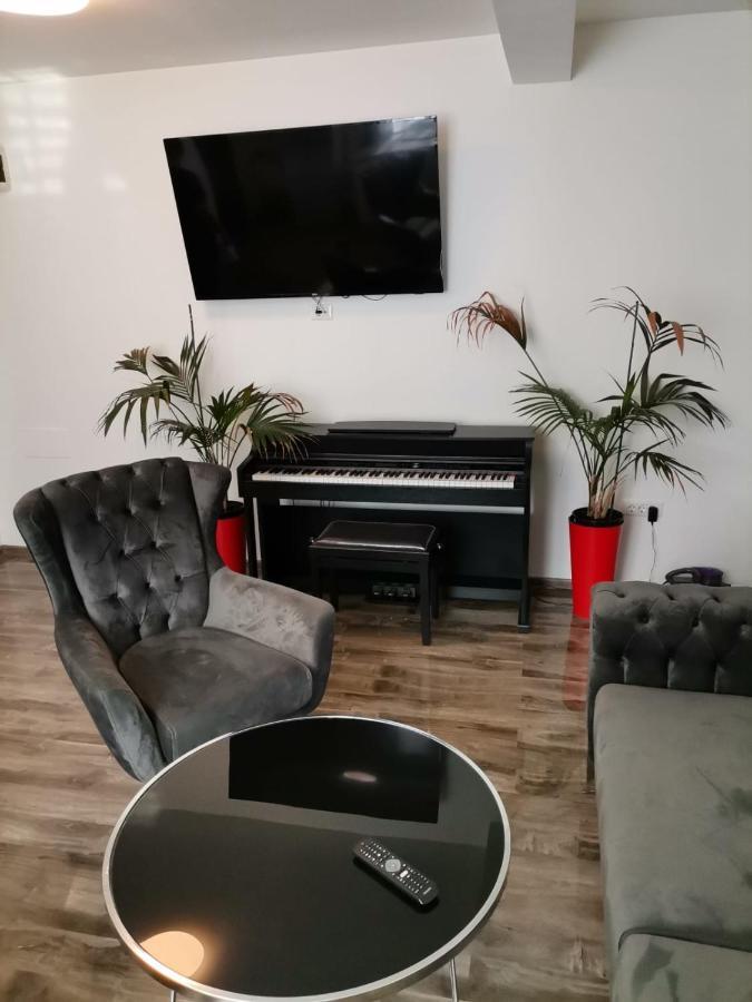 B&P Apartments Mamaia Nord 5 Năvodari Buitenkant foto