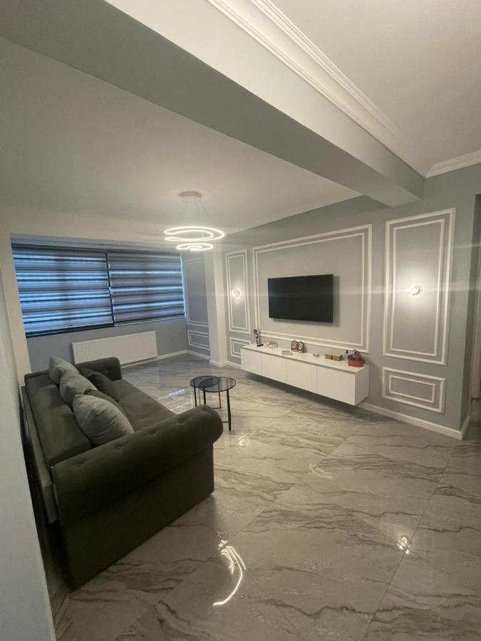 B&P Apartments Mamaia Nord 5 Năvodari Buitenkant foto