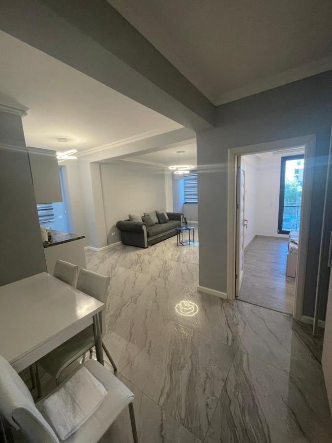 B&P Apartments Mamaia Nord 5 Năvodari Buitenkant foto